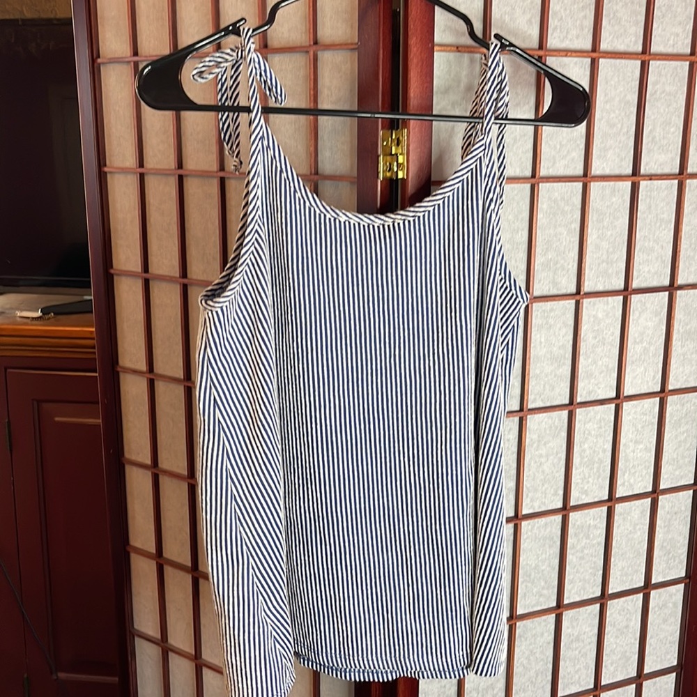 Women’s Pajama Set (never worn) - Picture 2 of 4